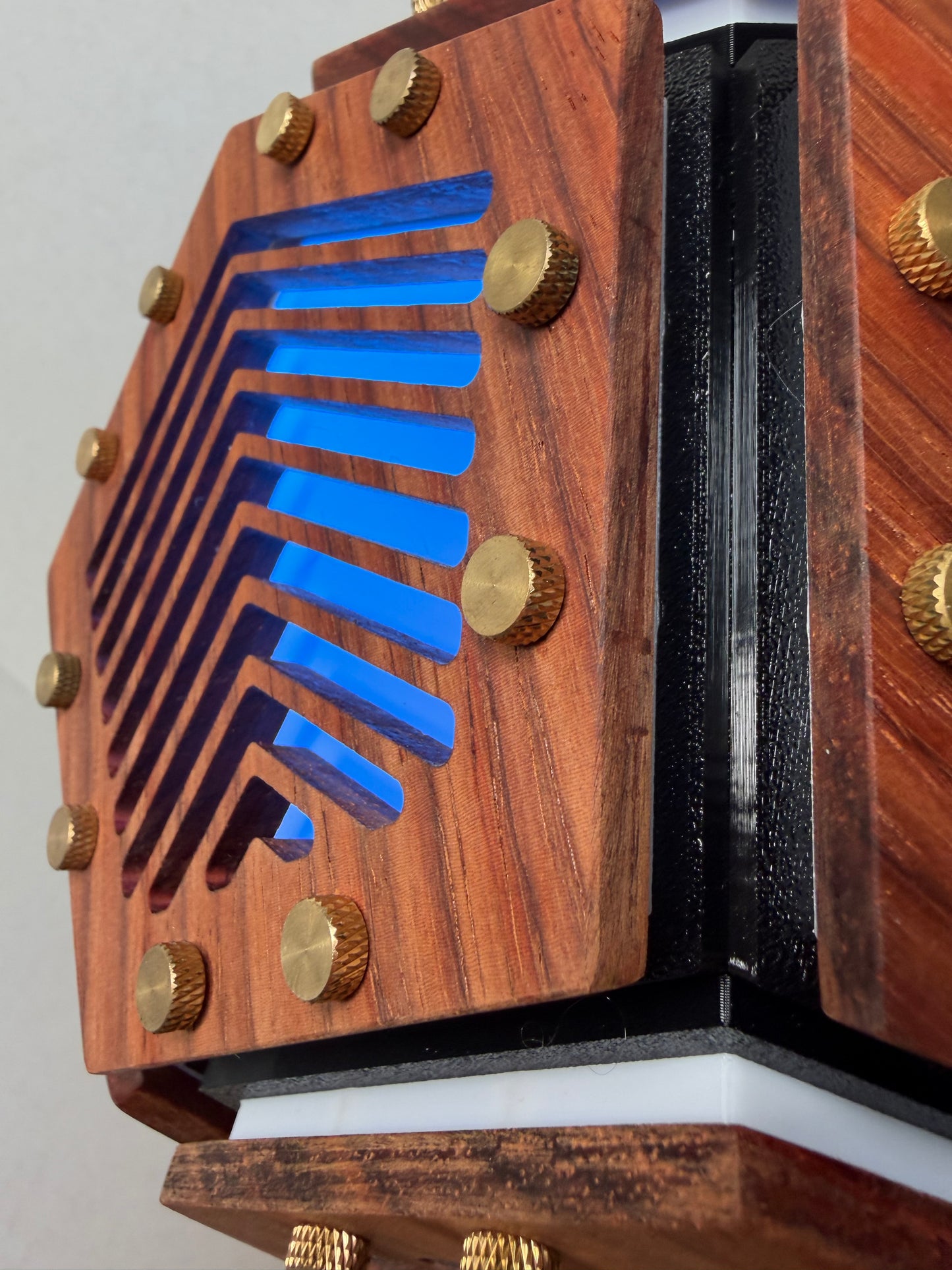 Dodeca Lamp - Padauk - Lines